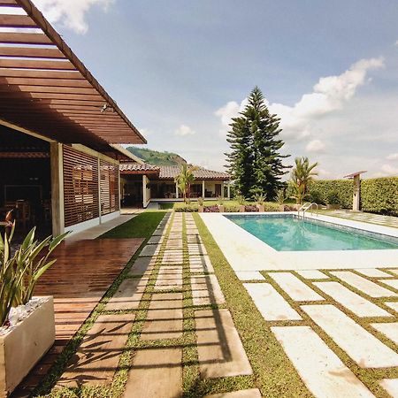Отель The Coffee Club Campestre Чинчина Экстерьер фото
