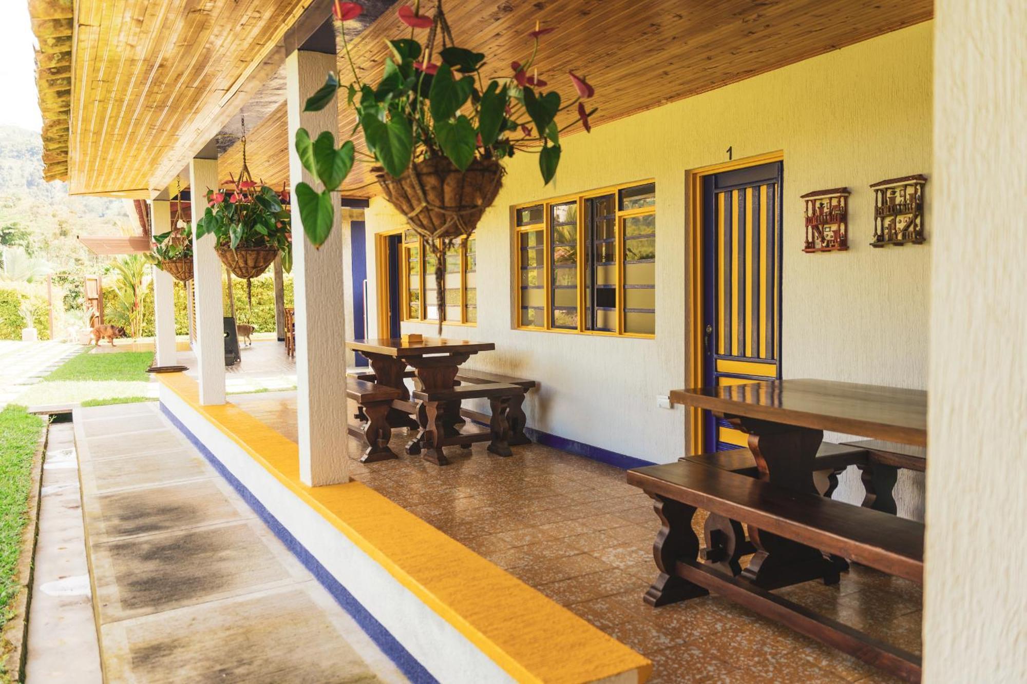 Отель The Coffee Club Campestre Чинчина Экстерьер фото